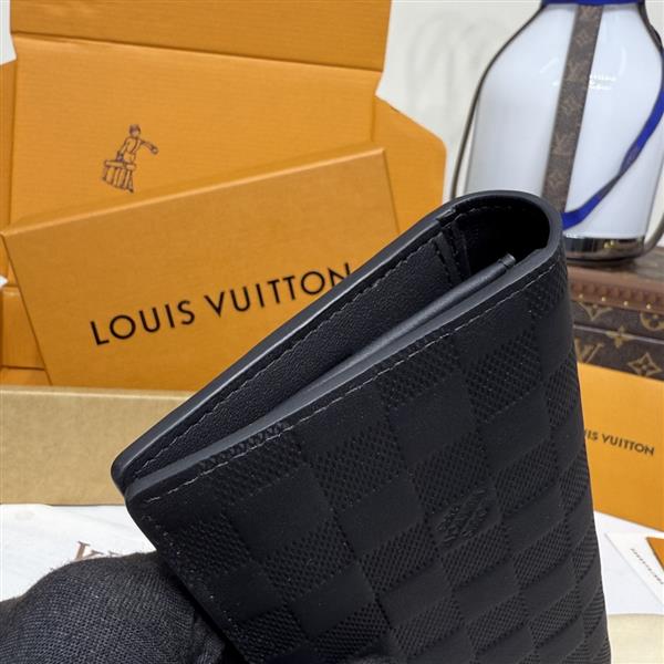 2026122105437461 630